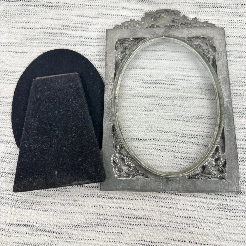 Vintage Silver Plated Rectangular Ornate Photo Frame Oval Window Art Nouveau